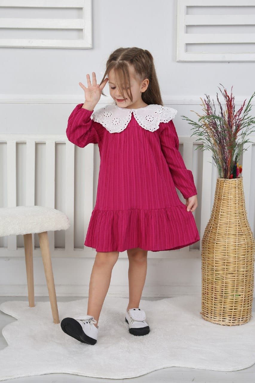 Kız Çocuk Yakası Dantel Detaylı  Pembe Elbise