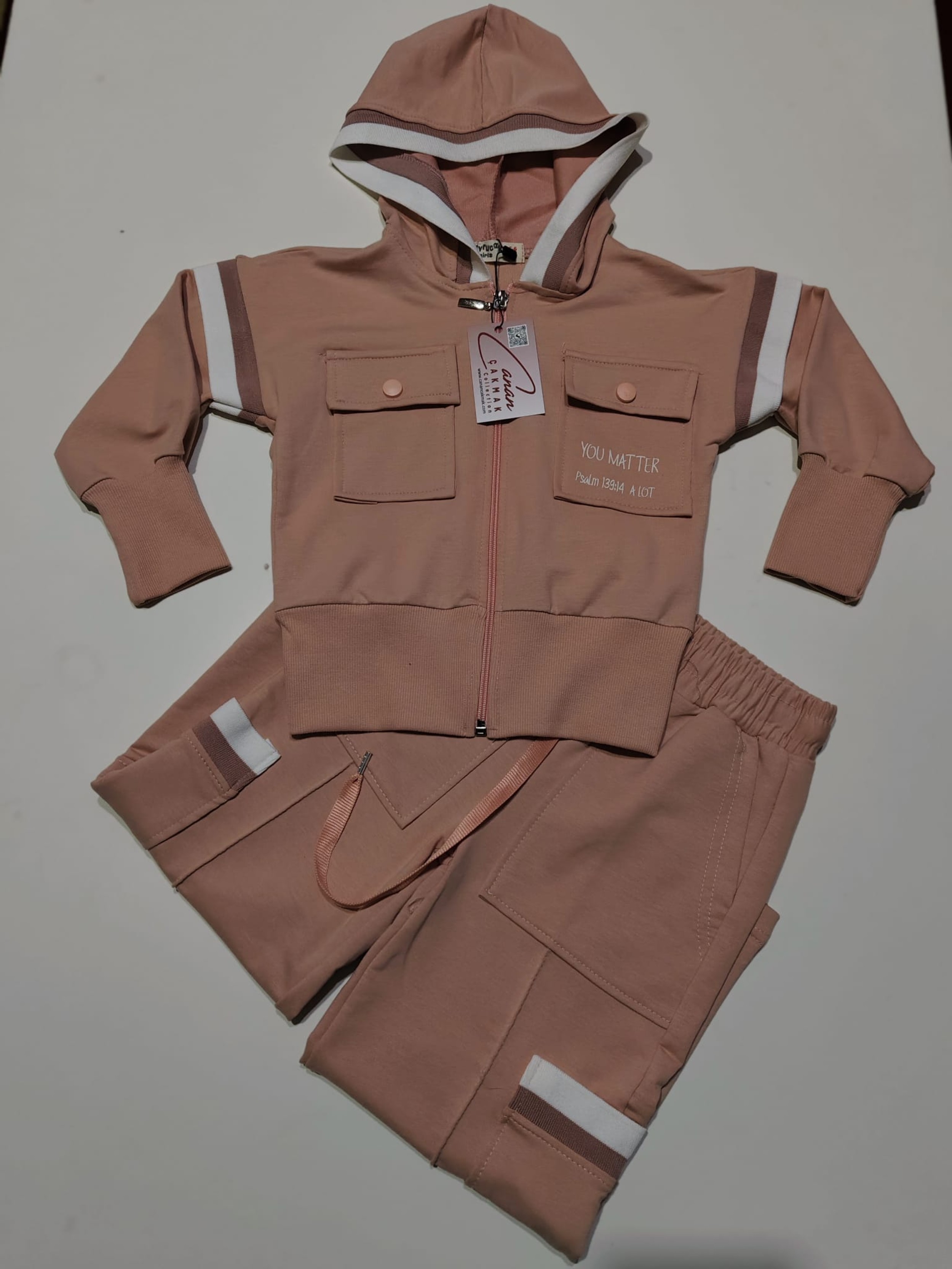 Açık Turuncu Rengi Şardonlu Çocuk Kalın Sweatshirt Takım - Rahat, Sıcak Tutucu Ve Şık Tasarım